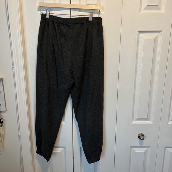 Babaton size M joggers - Picture 6 of 9